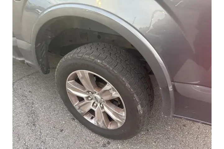 $30933 : Ford F-150 2018 4x4 XL 4dr S image 8