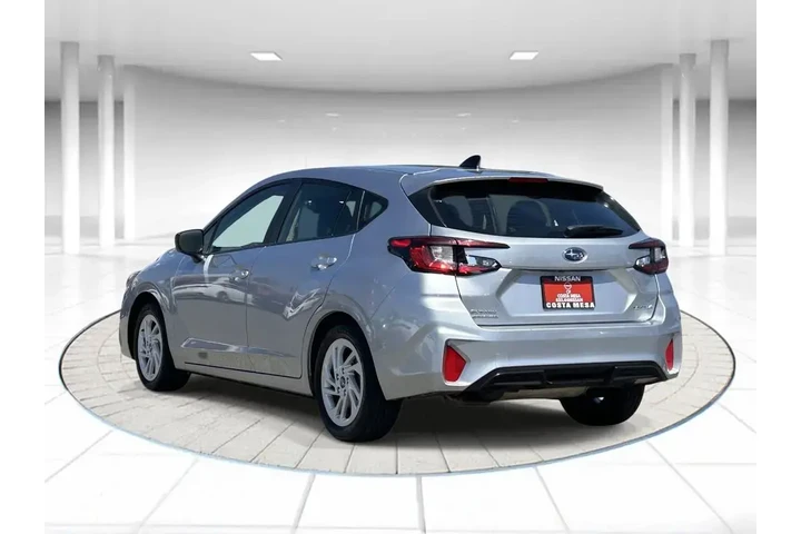 $23390 : Subaru Impreza 2025 AWD Base image 2