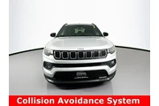 $19743 : Jeep Compass 2024 4x4 Latitu thumbnail