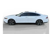 $26440 : Honda Accord Hybrid 2023 Spo thumbnail