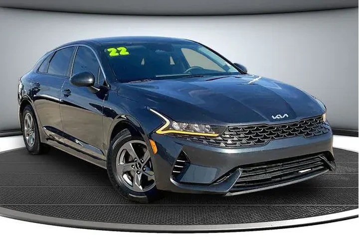 $17500 : Kia K5 2022 LXS 4dr Sedan image 3