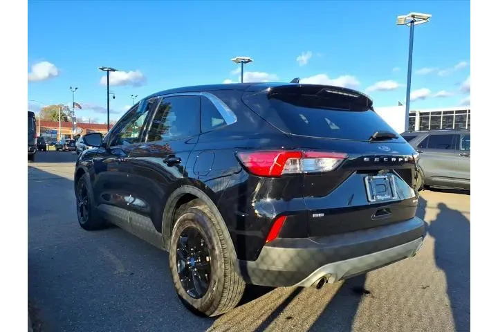 $19980 : Ford Escape 2022 AWD SE 4dr image 9