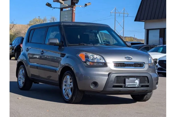 $5972 : 2011 Soul + image 7