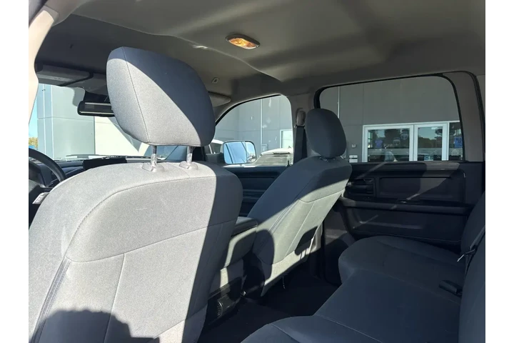 $29950 : Ram 2500 2018 4x4 Tradesman image 9