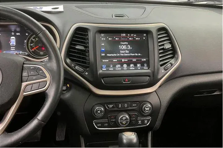 $14490 : Jeep Cherokee 2017 4x4 Limit image 6