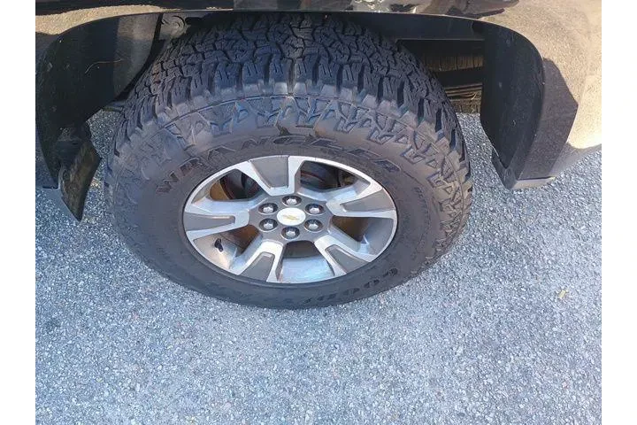 $21913 : Chevrolet Colorado 2017 4x4 image 6