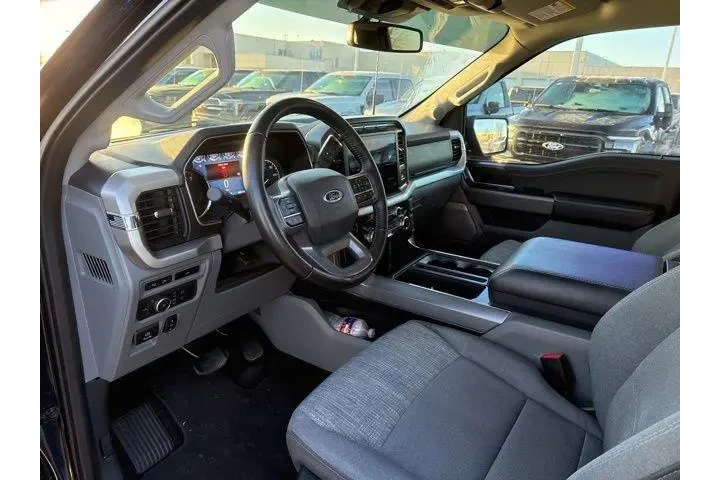 $36000 : Ford F-150 2022 4x4 XLT 4dr image 9