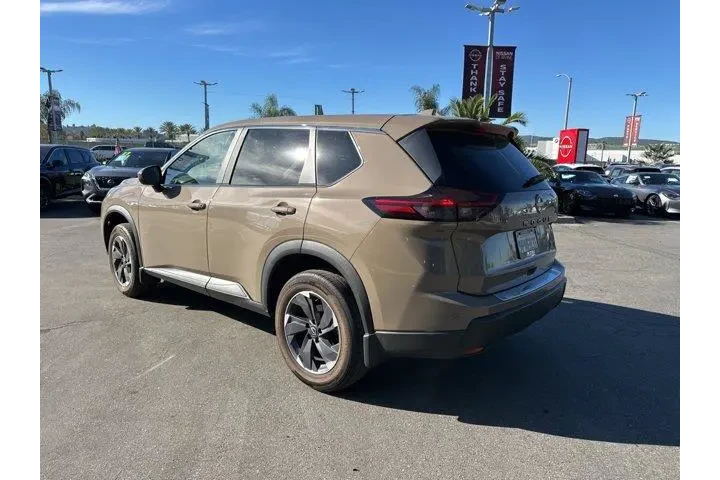 $23991 : Nissan Rogue 2024 SV 4dr Cro image 3