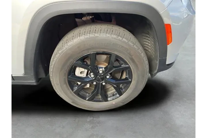 $28788 : Jeep Grand Cherokee L 2024 4 image 10