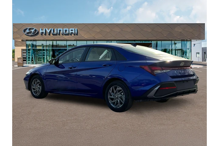 $22995 : Hyundai ELANTRA 2024 SEL 4dr image 4