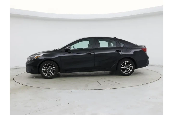 $18998 : Kia Forte 2023 LXS 4dr Sedan image 3