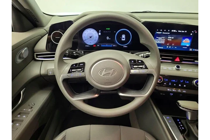 $21998 : Hyundai ELANTRA 2024 SEL 4dr image 10