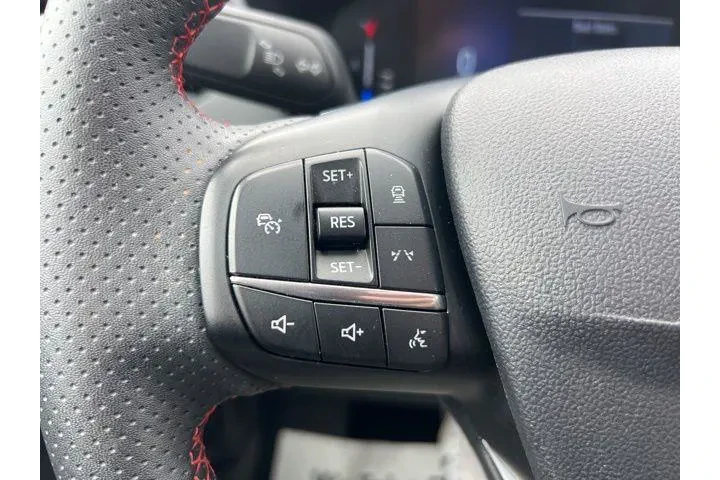 $24822 : Ford Escape 2024 AWD ST-Line image 9