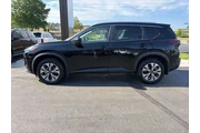 $22843 : Nissan Rogue 2023 AWD SV 4dr thumbnail