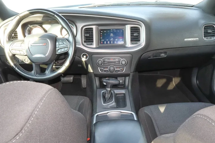 $19988 : 2022 Charger SXT image 10
