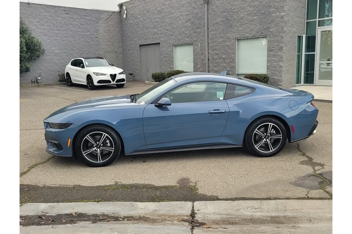 $29999 : Ford Mustang 2025 EcoBoost 2 image 7
