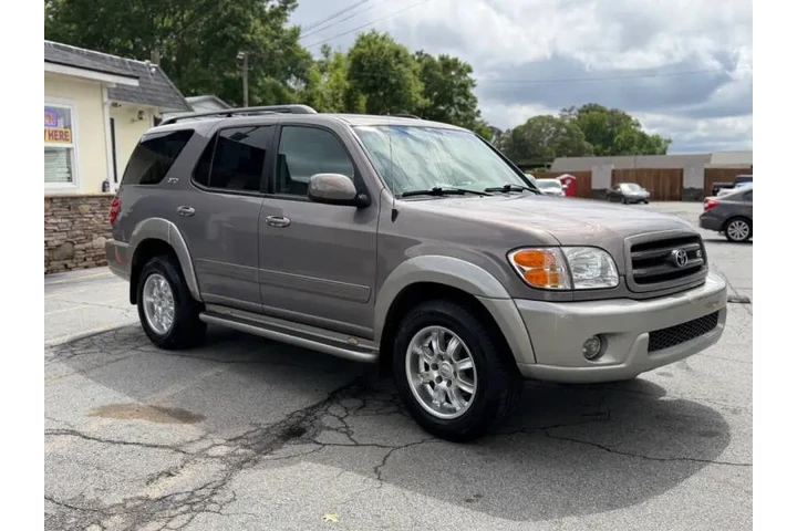 2002 Sequoia SR5 image 9