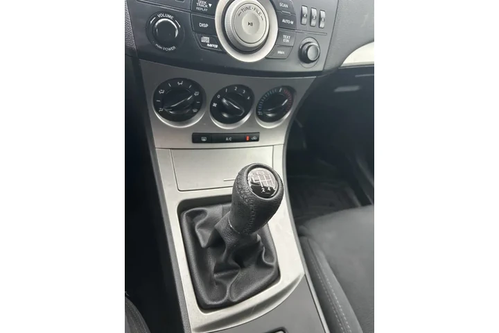 $5990 : 2011 MAZDA3 s Sport image 10
