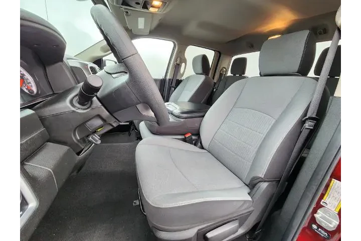 $28975 : Ram 1500 Classic 2024 4x4 SL image 8