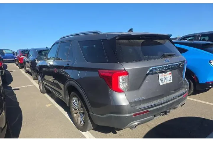 $30981 : Ford Explorer 2022 Limited 4 image 2