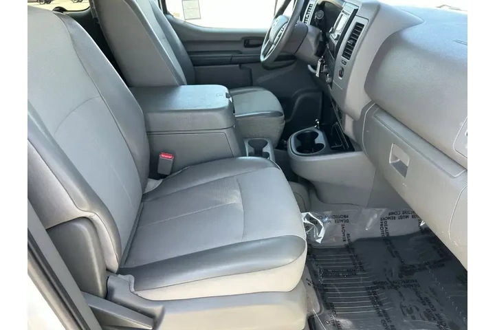 $22584 : Nissan NV 2016 3500 HD S 3dr image 9