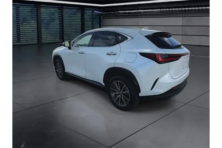 $34588 : Lexus NX 250 2023 4dr Crosso image 6