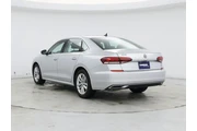 $17998 : Volkswagen Passat 2020 SE 4d thumbnail