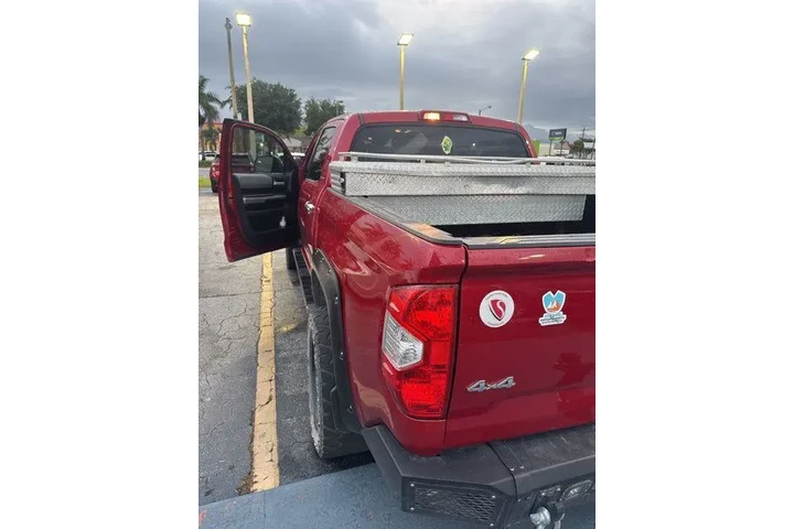 $17990 : Toyota Tundra 2018 4x4 Limit image 9