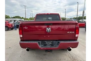 $12980 : 2013 RAM 1500 4WD Crew Cab 14 thumbnail