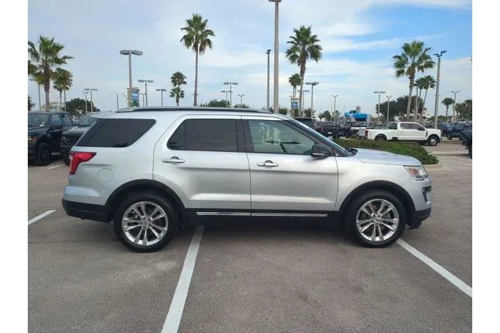 $16990 : Ford Explorer 2019 XLT 4dr S image 3