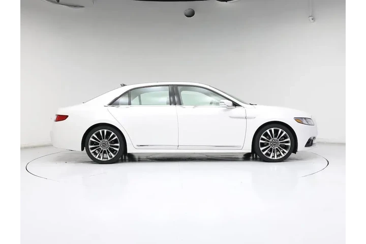 $26998 : Lincoln Continental 2018 AWD image 7