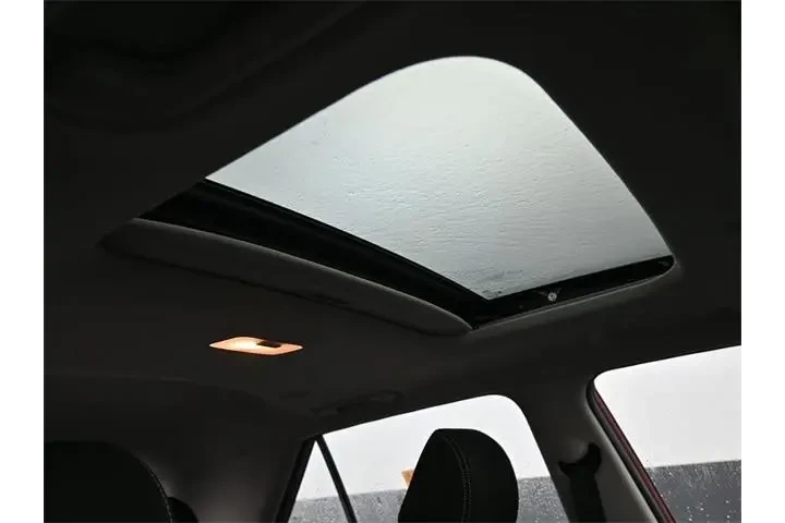 $16774 : Hyundai VENUE 2024 SEL 4dr C image 10