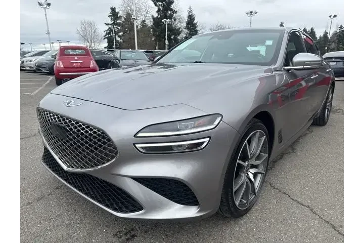 $26999 : Genesis G70 2023 2.0T 4dr Se image 1
