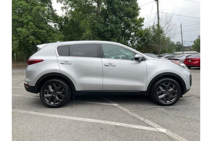 $15985 : Kia Sportage 2022 AWD LX 4dr image 4