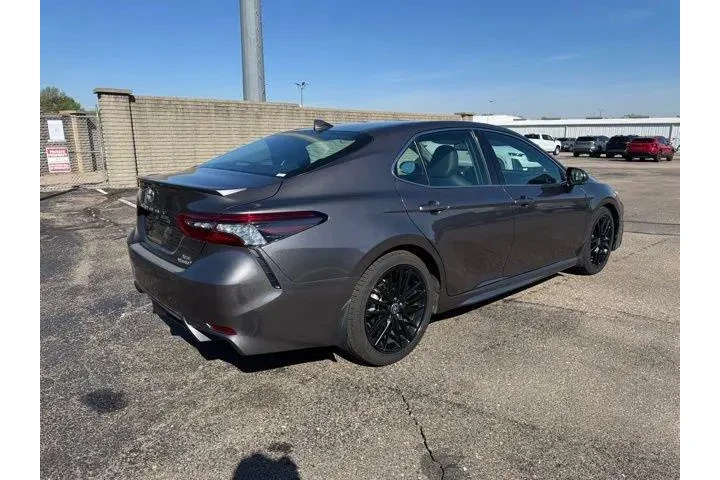 $32982 : Toyota Camry Hybrid 2023 XSE image 7