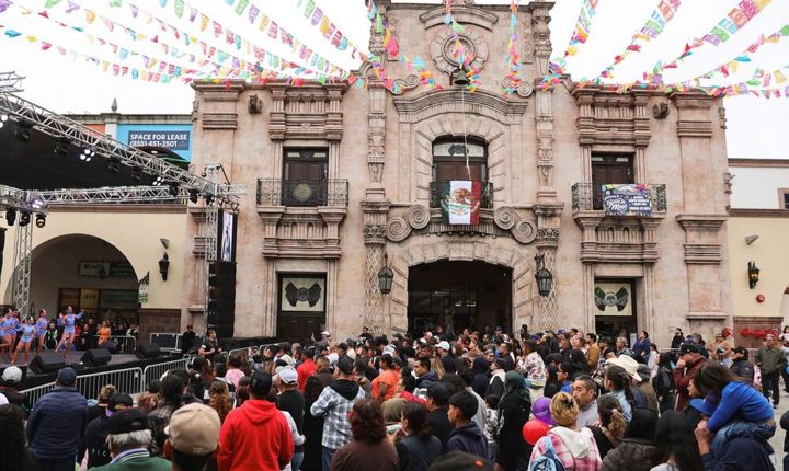 Plaza Mexico celebra el Cinco de Mayo