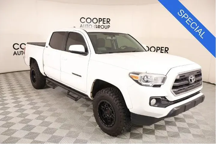 $18911 : Toyota Tacoma 2017 4x2 TRD O image 1