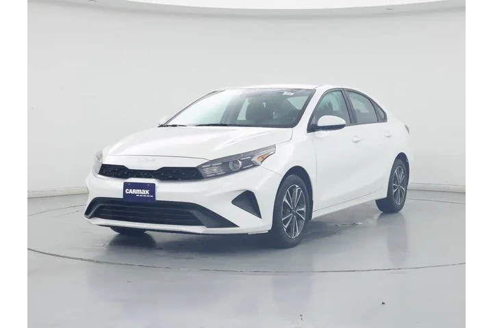 $18998 : Kia Forte 2024 LXS 4dr Sedan image 4