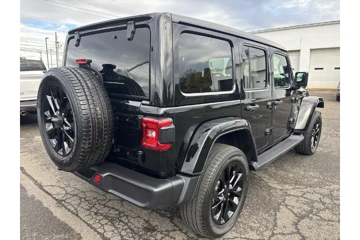 $31890 : Jeep Wrangler Unlimited 2021 image 6