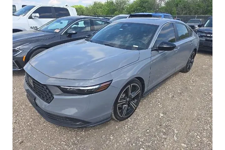 $24152 : Honda Accord Hybrid 2023 Spo image 1