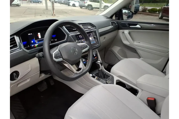 $24995 : Volkswagen Tiguan 2023 AWD S image 10