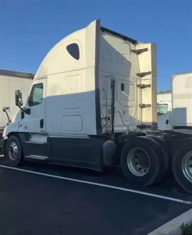 URGENT TRUCK DRIVER NEEDED image 8