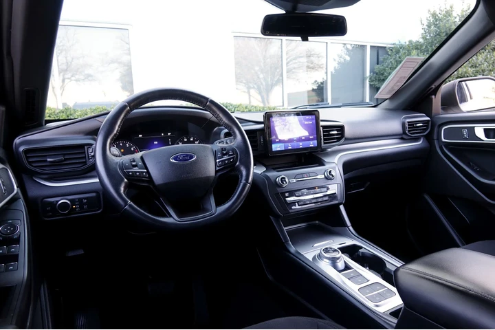 $28750 : 2020 Explorer XLT image 5