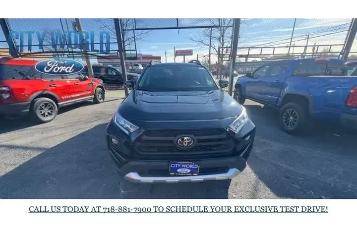 $24288 : Toyota RAV4 2019 AWD Adventu image 8