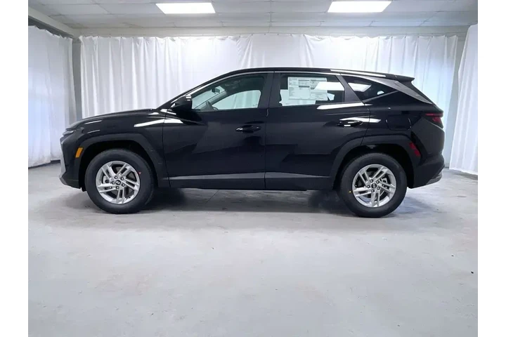$28066 : Hyundai TUCSON 2025 AWD SE 4 image 10
