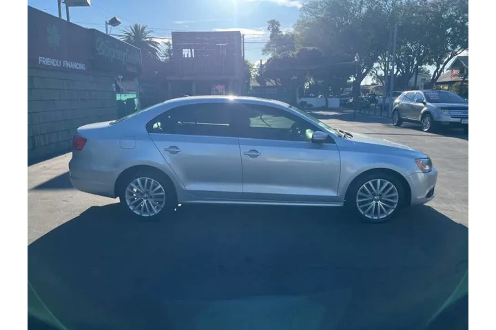 $9995 : 2011 Jetta SEL PZEV image 5