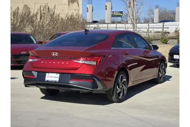 $19499 : Hyundai ELANTRA 2025 SEL Con image 4