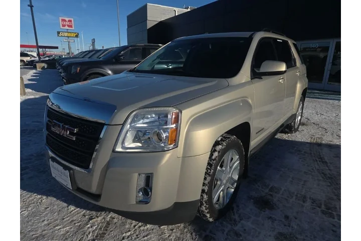 $7960 : 2010 Terrain SLE-2 image 1