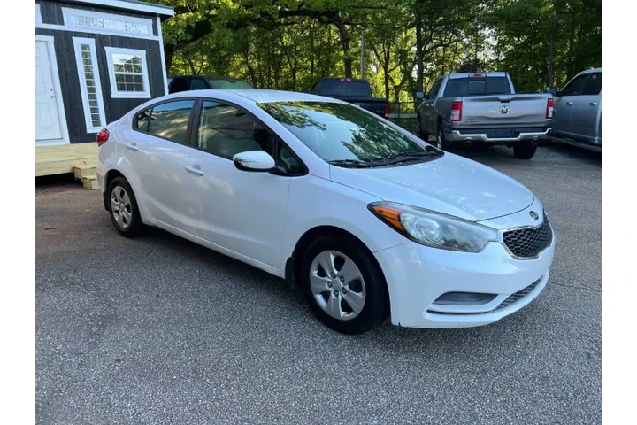 $6999 : 2015 Forte LX image 6
