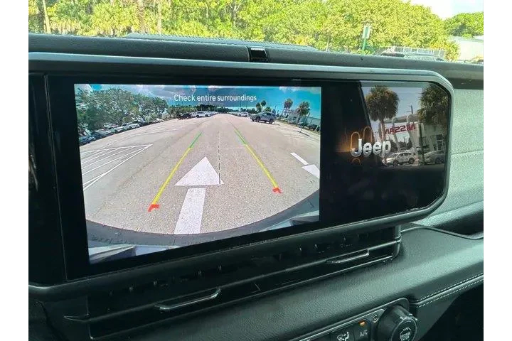 $29019 : Jeep Wrangler 2024 4x4 Sahar image 4